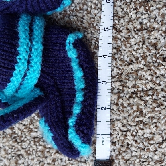 Adorable baby booties. Size 6-9 month. - Picture 5 of 5